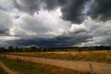 Die Ruhe vor dem Sturm, Unwetter in der Heide