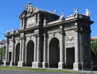 Obraz premium Puerta de Alcalá de Madrid