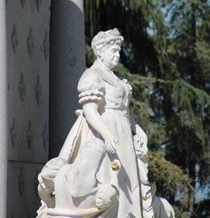 Estatua de una infanta de España en Madrid