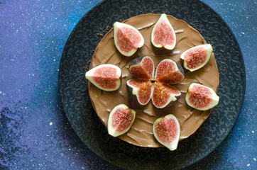 Chocolate Cheesecake with Marshmallows and Fresh Figs