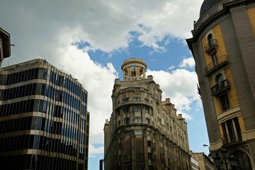 Fototapeta na wymiar Different buildings on Barcelona's streets
