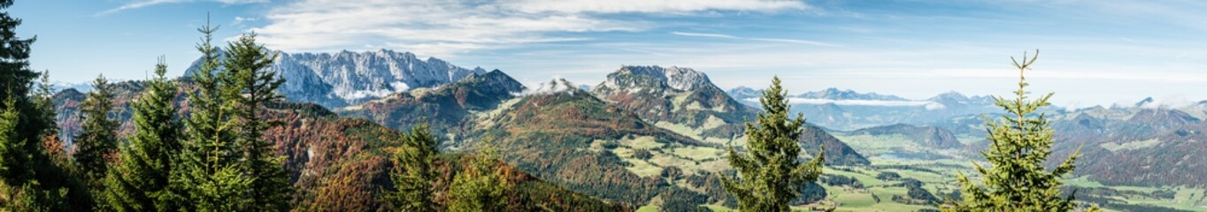 Austrian Alps Mountain Panorama - Wilder Kaiser in Autumn 