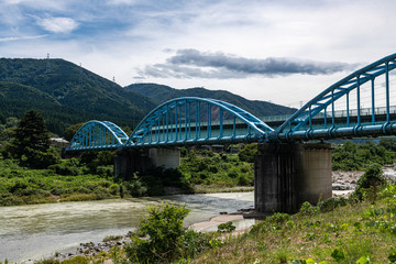 手取川を渡る石川県水道橋