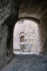 Fototapeta na wymiar Arch monastery Saeben