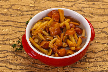 Pickled honey agaric