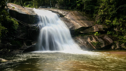 Fototapeta na wymiar Waterfall on the rocks