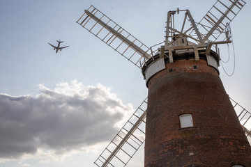 Fototapeta na wymiar Thaxted Windmill Essex Stansted Flight Path