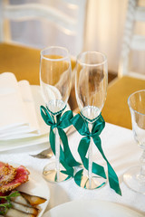 wedding decorations on the wedding day for the newlyweds