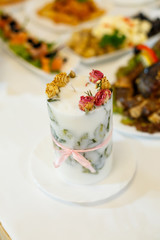 wedding decorations on the wedding day for the newlyweds