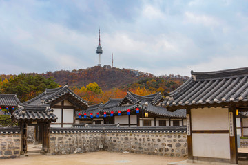 Fototapeta na wymiar Korea Old House at Namsangol Hanok Village in Seoul South Korea.