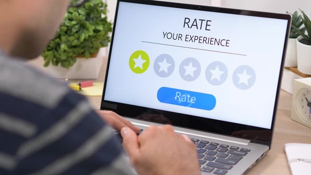 Rating bad one star review on a laptop computer
