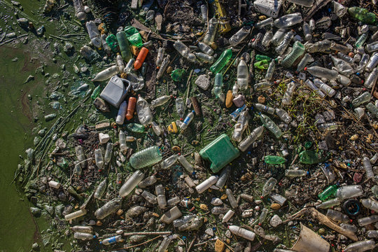 Meeres- und Wasserverschmutzung durch Plastikmüll