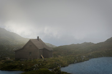 H&uuml;tte in Norwegen auf dem Berg