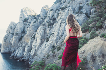 Obraz premium Girl by the sea