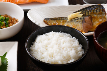 日本の食卓