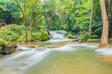 Fototapeta premium Huai Mae Khamin Waterfalls in Tropical Rainforest at Kanchanaburi Province, Thailand