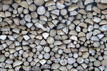 Legnaia piena, pronta per l'inverno....