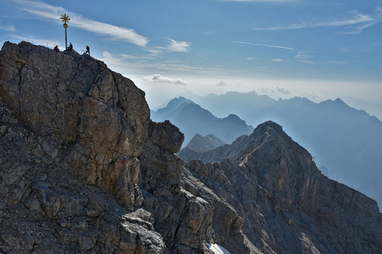 Zugspitzgipfel und Umgebung in Bayern, Deutschland