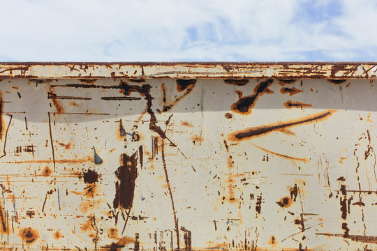 Detail of rusty metal trash container