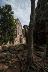 Fototapeta premium CAMBODIA BATTAMBANG WAT BANAN TEMPLE