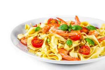 Shrimps with pasta and vegetables