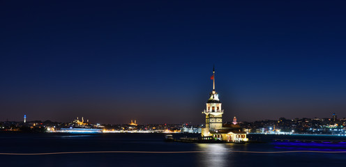 Fototapeta na wymiar Maiden's Tower in Istanbul, Turkey (KIZ KULESI - USKUDAR)