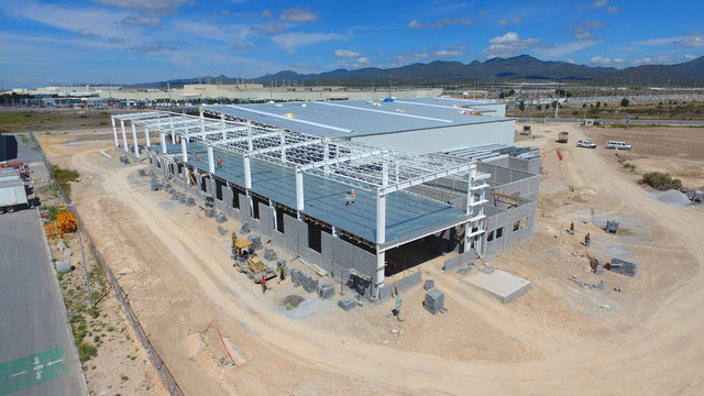  Construcci&oacute;n de nave industrial