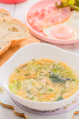 野菜スープ　朝食イメージ