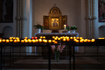 Opferkerzen im Dom in Osnabrück