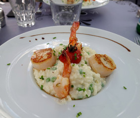 Gambas et coquilles st Jacques