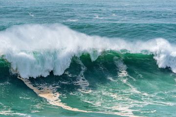Fototapeta na wymiar Impressive waves of Atlantic ocean. Portugal
