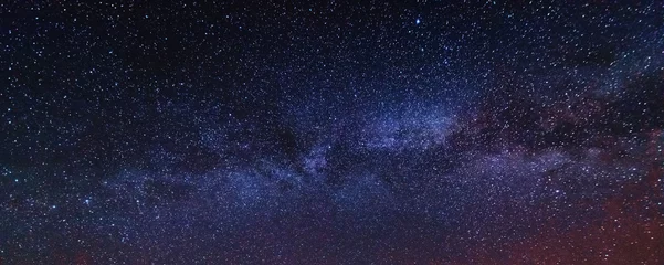 Foto op Plexiglas anti-reflex Nachtfoto& 39 s in de Oekraïense Karpaten met een heldere sterrenhemel en de Melkweg © reme80