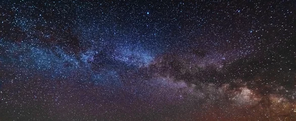 Fototapeten Nachtfotos in den ukrainischen Karpaten mit strahlendem Sternenhimmel und der Milchstraße © reme80