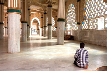 Preghiera nella Moschea di Touba nel Senegal