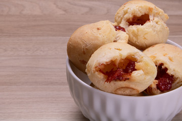 basket of guava cheese breads
