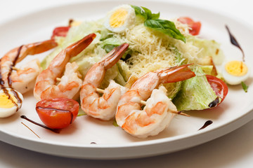 caesar salad with a prawns