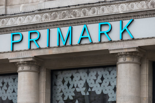 antwerp, flandern/belgium - 14 04 19 : primark sign in antwerp belgium