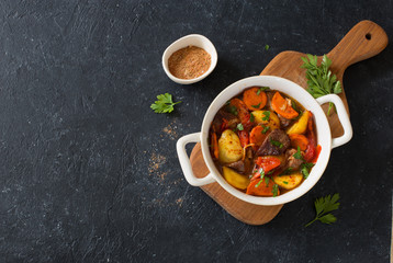 Beef stewed with vegetables