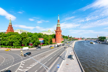 Obraz premium Kremlin embankment in Moscow, Russia