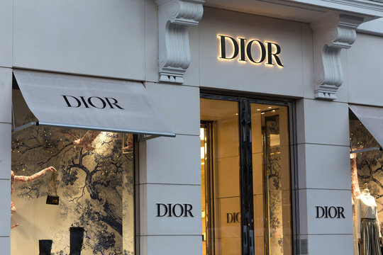 Fendi and Dior - Exclusive shops at Rode, Stock Video