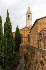 Fototapeta na wymiar Delightful view of the small town of Pienza, Tuscany, with a view of the bell tower and the cathedral