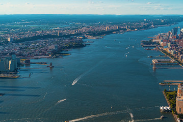 Aerial view of the Hudson River between Manhatten and New Jersey - obrazy, fototapety, plakaty