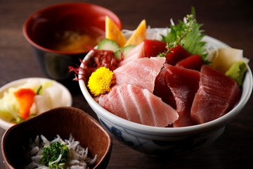 sashimi sliced raw fish