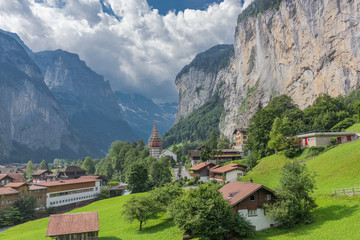Wunderschöne Erkundungstour durch die Berge der Schweiz. - Lauterbrunnen/Schweiz