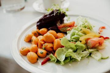duck in currant sauce with red potato and salad