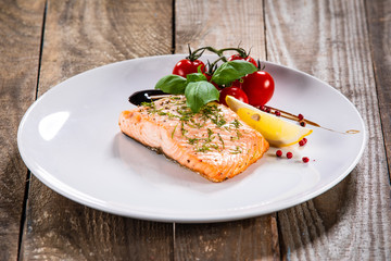 Roast salmon and vegetables