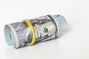 roll of 100 dollar banknotes