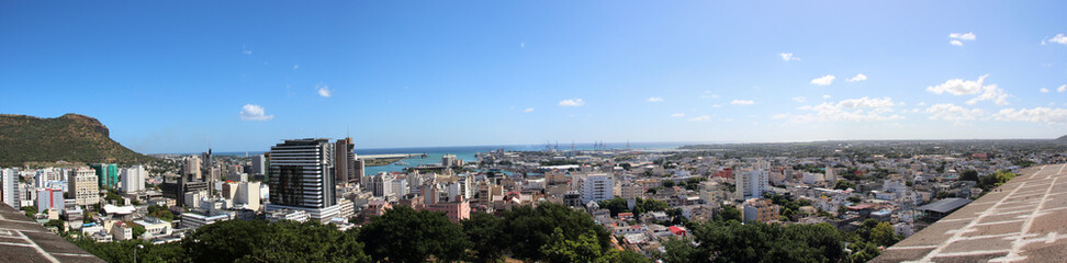 Obraz premium Panoramabild von Port Louis - Hauptstadt Mauritius