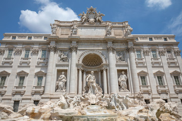 Fototapeta na wymiar Panoramic view of Trevi Fountain in the Trevi district in Rome, Italy
