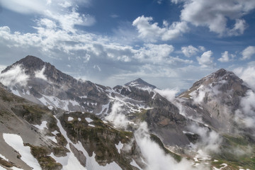 Tarda primavera e disgelo al Gran Sasso